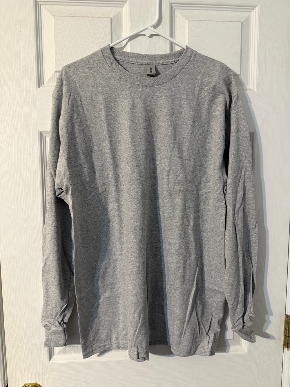 Gildan Men's Gray Long Sleeve Crew Neck Long Sleeve Shirt Large